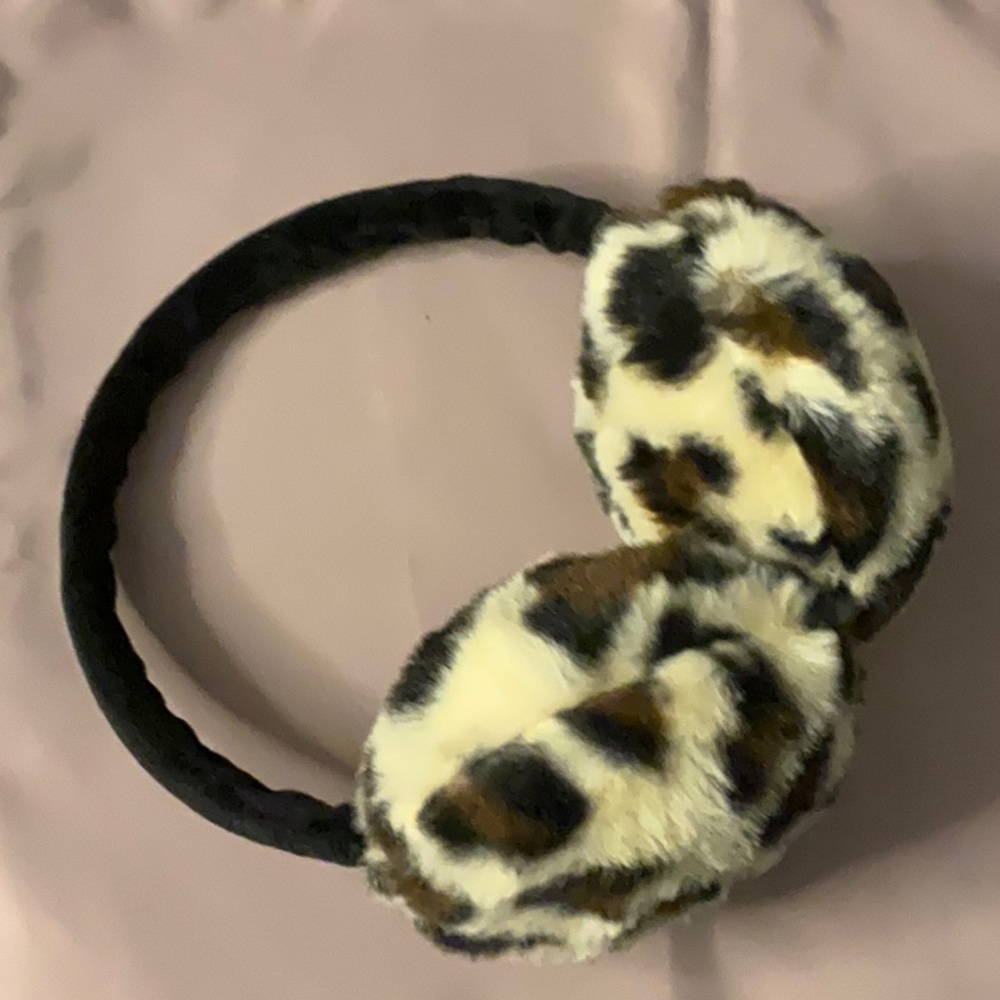 Animal print earmuffs NWOT